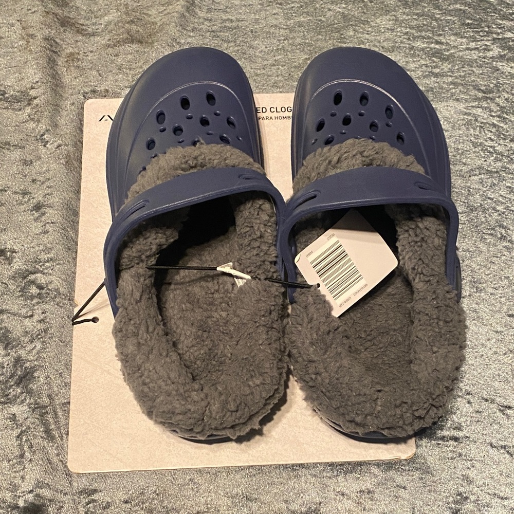 Clogs - Picture 2 of 5
